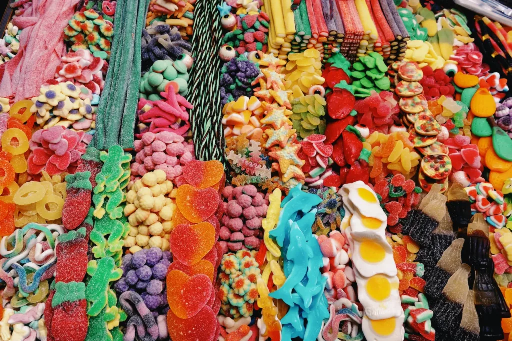 Le caramelle conquistano la Gen Z: 3 giovani su 4 non resistono al fascino dolce, Le caramelle conquistano la generazione digitale: un evergreen che non conosce età