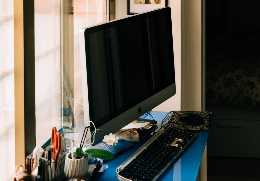 #Lavoro da casa: se gestito male non è smartworking e crea rigetto